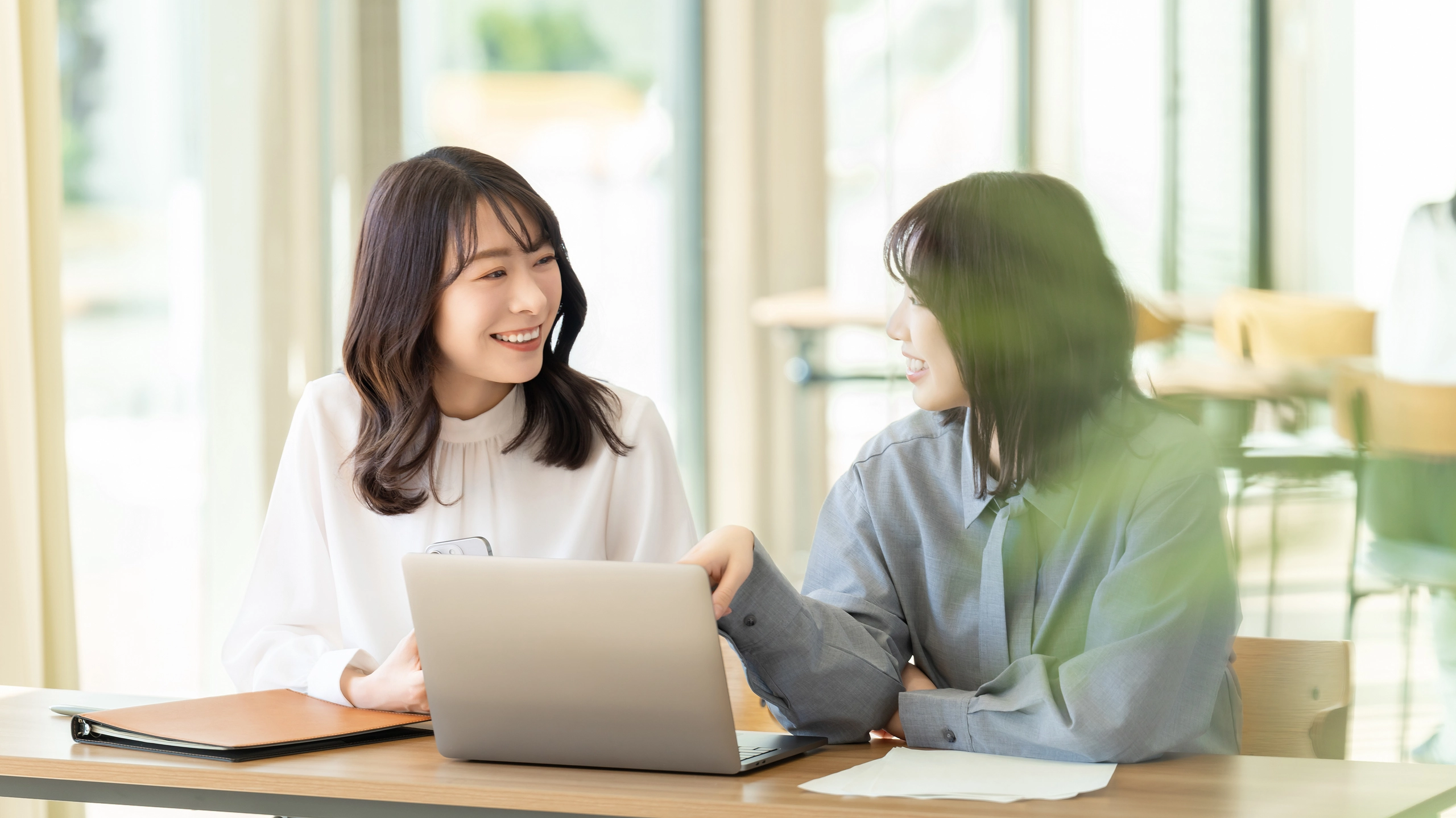 メインビジュアル3